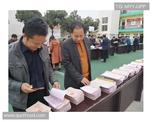 蝶泳教学全攻略：从基础动作到提高技巧的全面指导