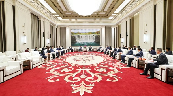 开云电子许勤胡昌升会晤深圳迈瑞生物医疗电子股分有限公司董事长李西廷一行